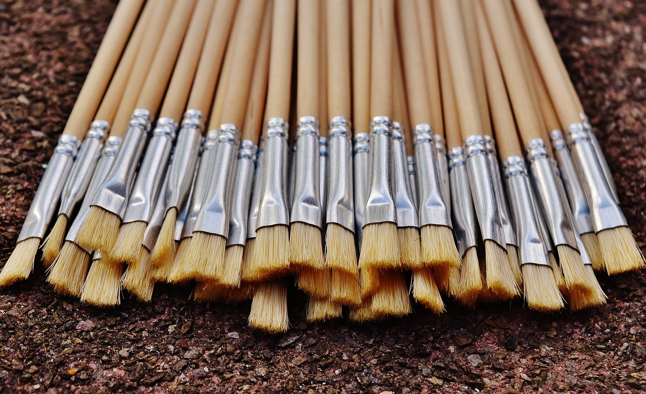 How to Clean and Maintain Your Painting Brushes